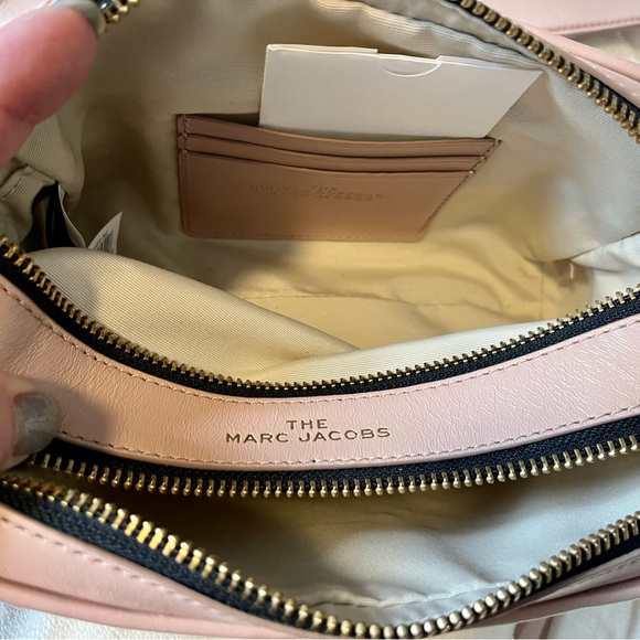 Marc Jacobs blush quilted Soft-shot Snapshot. In excellent condition. - Picture 10 of 14